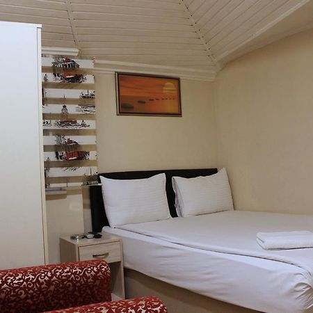 Simge Hotel อิสตันบูล ภายนอก รูปภาพ