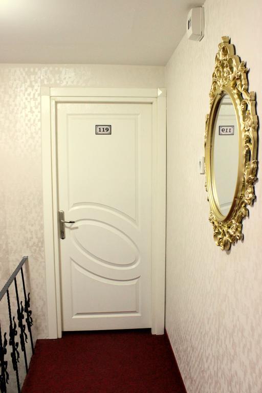 Simge Hotel อิสตันบูล ภายนอก รูปภาพ