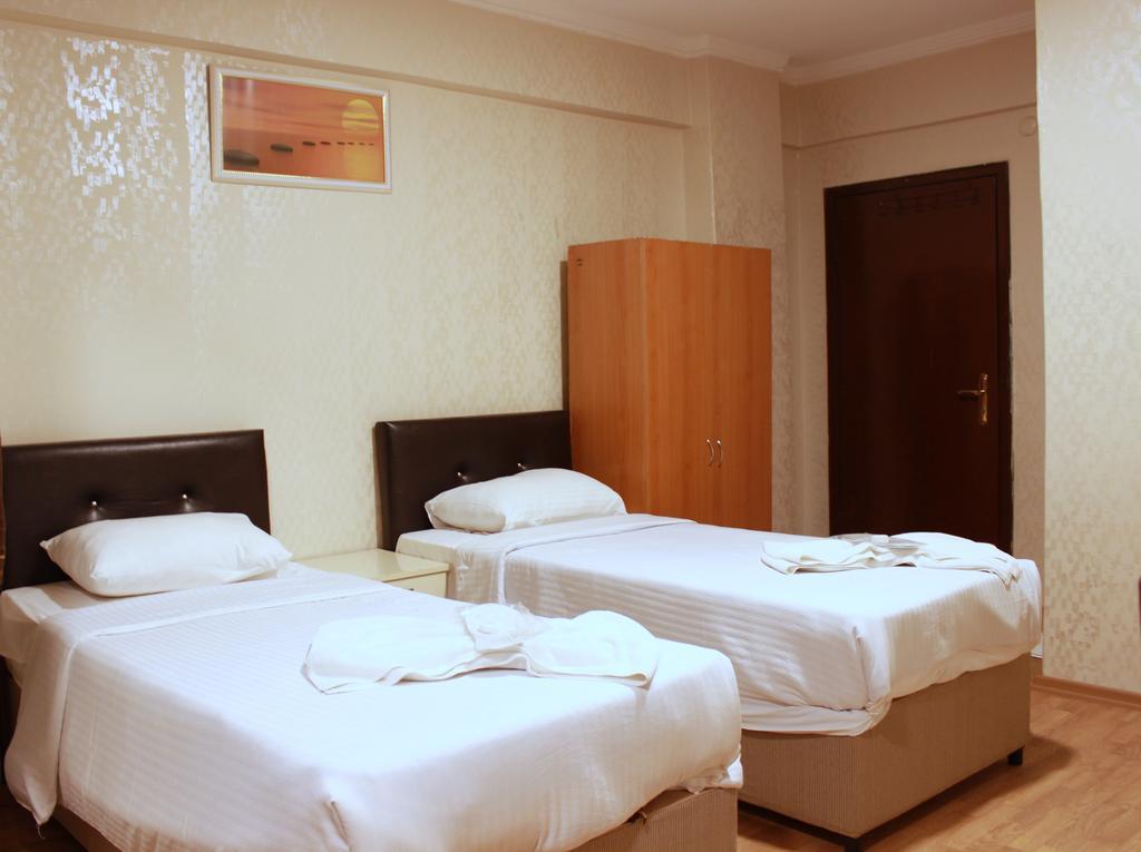 Simge Hotel อิสตันบูล ภายนอก รูปภาพ