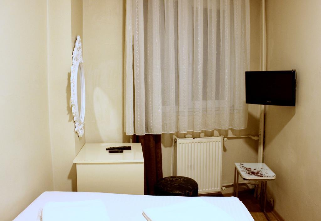 Simge Hotel อิสตันบูล ภายนอก รูปภาพ