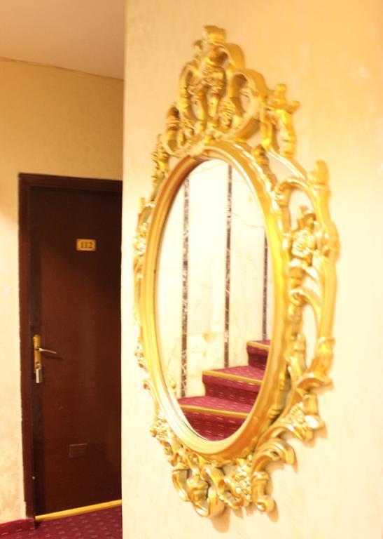 Simge Hotel อิสตันบูล ภายนอก รูปภาพ