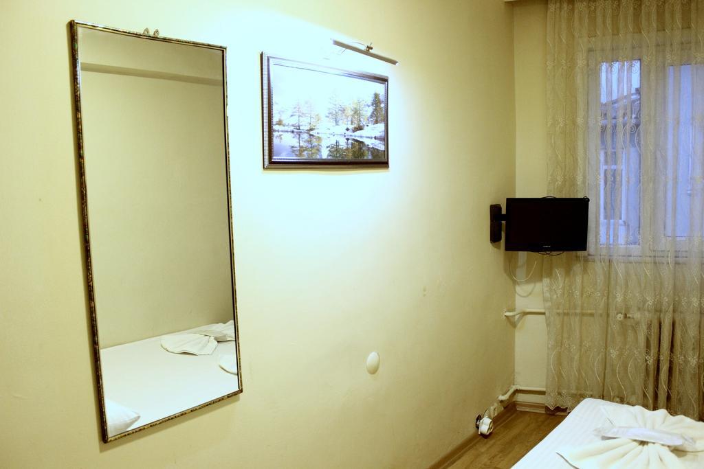 Simge Hotel อิสตันบูล ภายนอก รูปภาพ