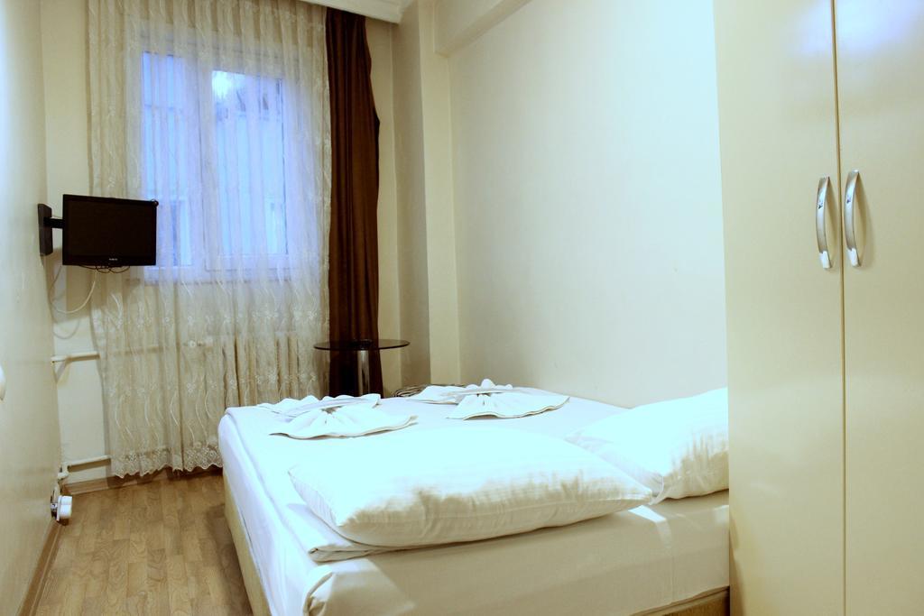 Simge Hotel อิสตันบูล ภายนอก รูปภาพ