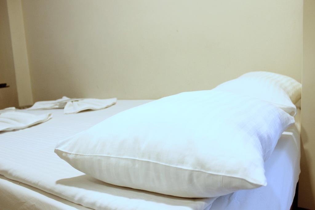 Simge Hotel อิสตันบูล ภายนอก รูปภาพ