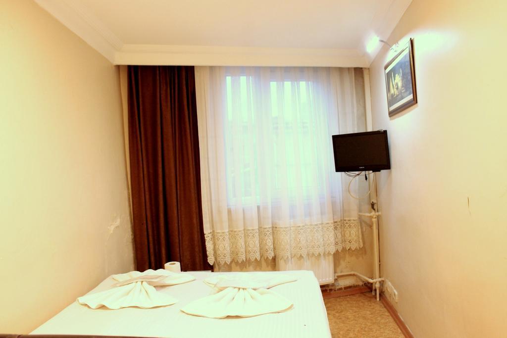 Simge Hotel อิสตันบูล ภายนอก รูปภาพ
