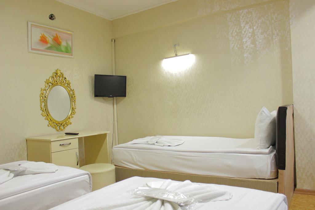 Simge Hotel อิสตันบูล ภายนอก รูปภาพ